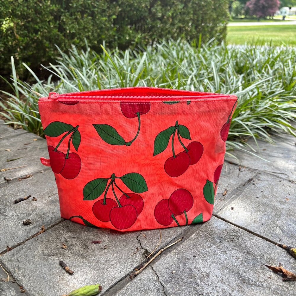 NWOT BAGGU Go Pouch, Sherbet Cherry, Sunshine Fruit